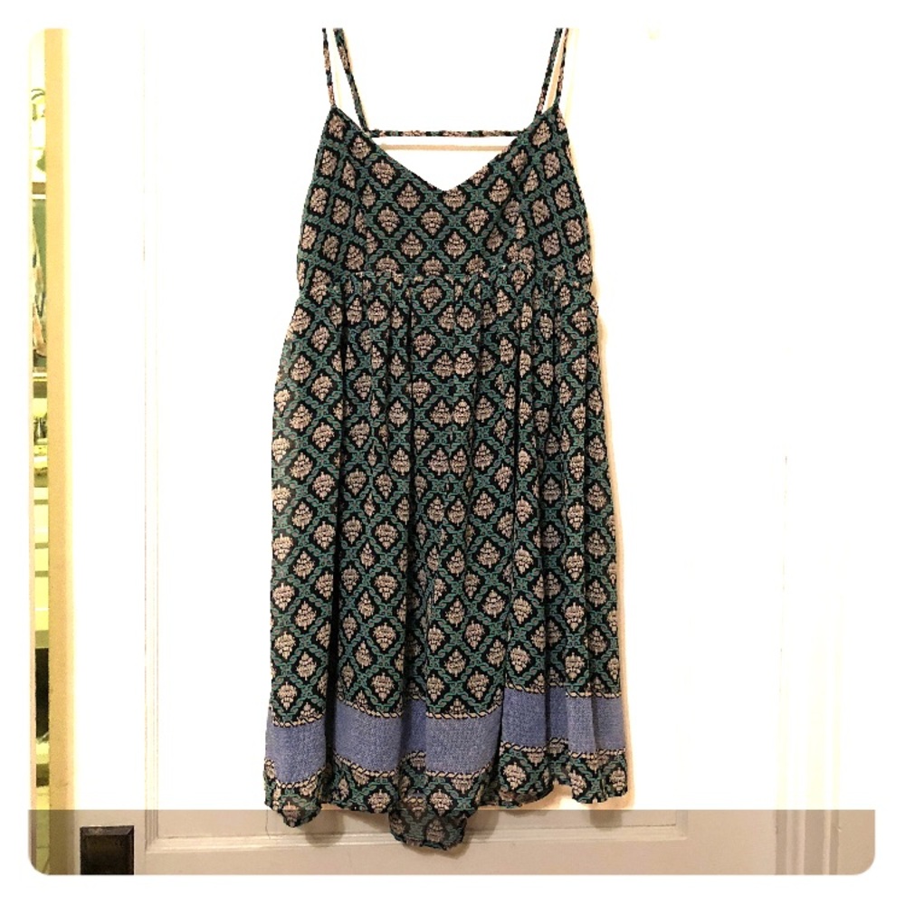 Cute casual backless dress